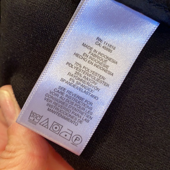 Women’s Micheal Kors pants size 2 - Picture 7 of 7